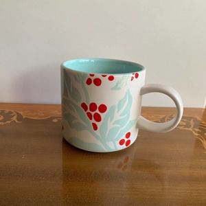 Starbucks Holly Berry Holiday Christmas Mug